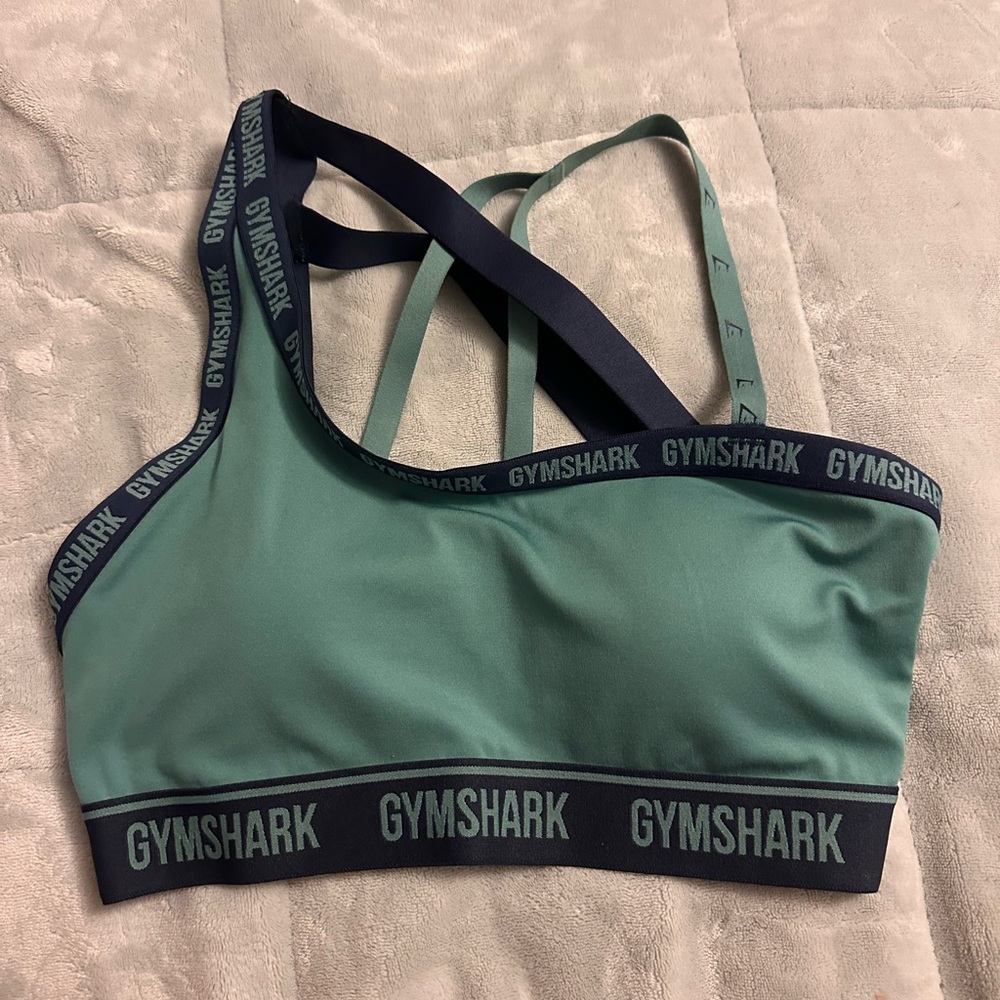 Women’s Gymshark strappy sports bra!